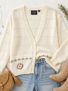Paramount Club Cream Embroidered Cardigan Boho Free Size - 19ptp